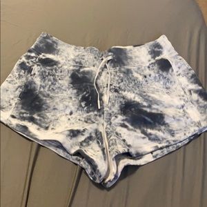 Inner glow marble dye shorts